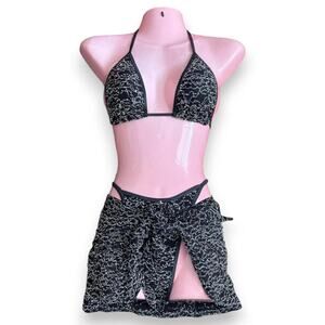 Vintage deadstock textured bikini/sarong set